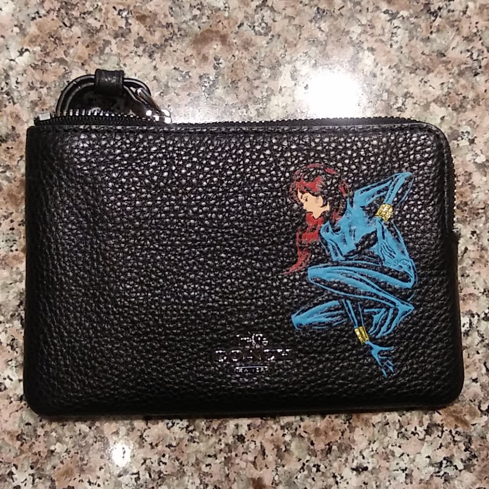COACH: MARVEL SUPERHERO COLLECTION (BLACK WIDOW)